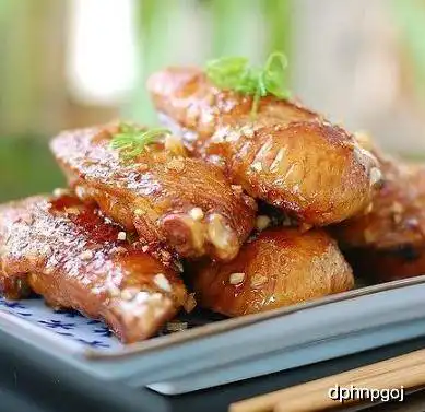简单的几道鸡翅做法,味道一绝好吃特下饭,保证全家人都爱吃
