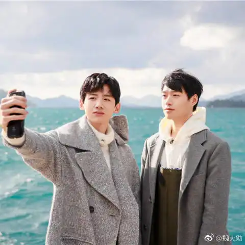  蠢萌的山花组合魏大勋和白敬亭,两人都接了一部新剧
