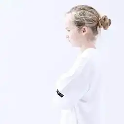  求这个情头的女生头像谢谢