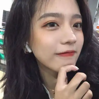 小清新闺蜜头像四人,一个人一张手拿番茄的美女