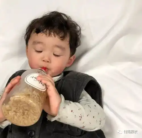  2020年最火萌娃萌宠情侣头像