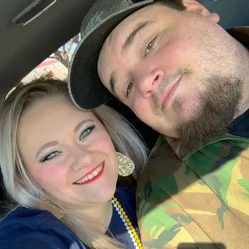  医生开证明3岁男孩不能戴口罩,一家三口仍被赶下飞机