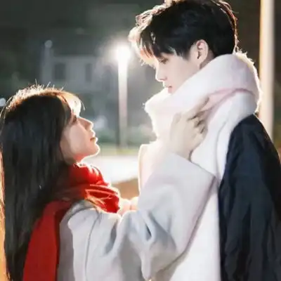  2023最新浪漫温馨真人情侣头像