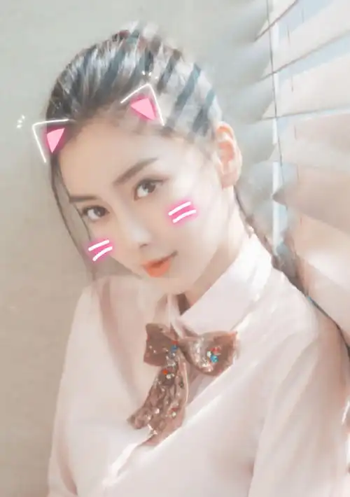  杨颖4家餐厅面临倒闭,经纪人官宣解释遭嘲笑,网友晓明凉了