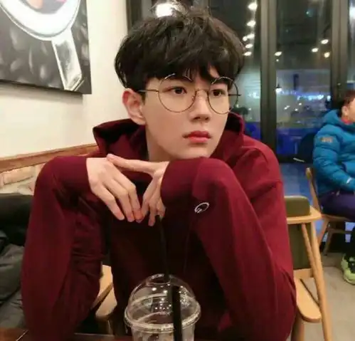  别看了,小哥哥,专属与你的男神头像腾讯新闻