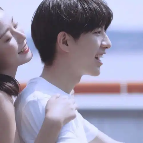  这波情侣头像有点甜