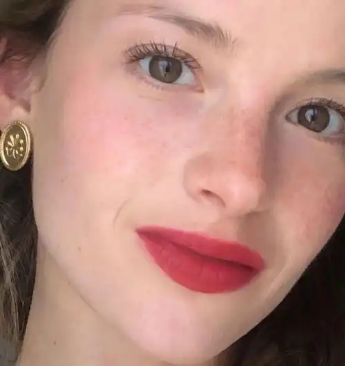  当伊娃的法式复古工藤静香的昭和复古绯闻女孩的美式复古相撞,谁赢了