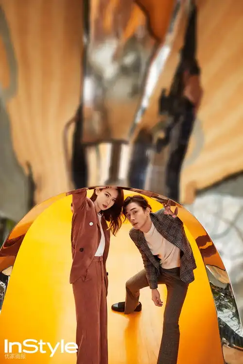  戚薇李承铉登优家画报封面情侣风西装温暖有力量