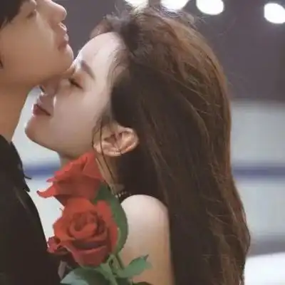  恩爱情侣头像和对象换上吧