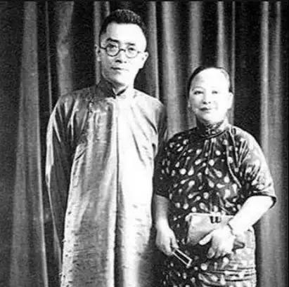  一晚,胡适揽着曹诚英我回去和夫人和离,来娶你他却失言了