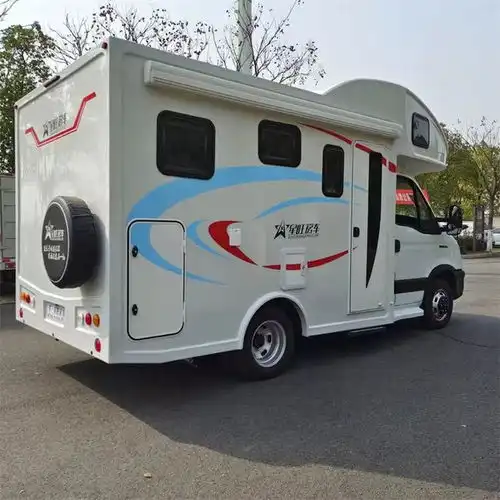  依维柯c型房车湖北星旺厂家个性定制