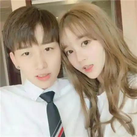  小清新情侣头像一男一女2020最新版