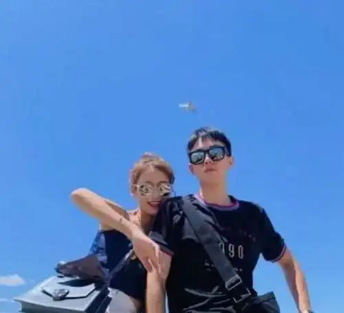  第一次约会,女生偷偷结账是啥意思高情商的男生都懂