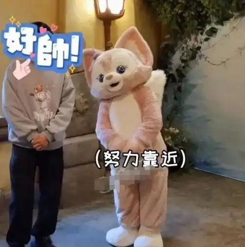  从下头到被哄抬价格,再到登时尚封面,玲娜贝儿用了不到两周