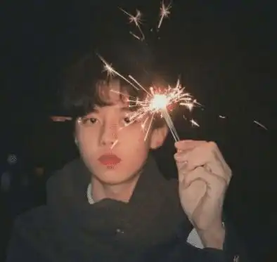  被男生当众喊过3个骚昵称,丫头别大意,错过爱情哭鼻子哦