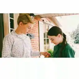  做这种图片用什么p图软件啊急