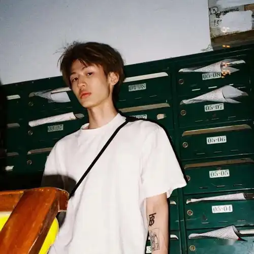  动漫真人情侣头像