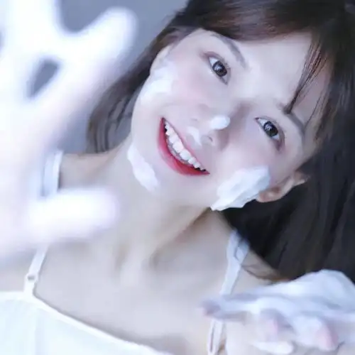 女生头像吼吼看