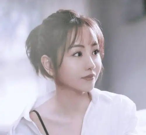  张艺谋等她四个小时,她才是原定魏璎珞却拒演,不愧万年女二