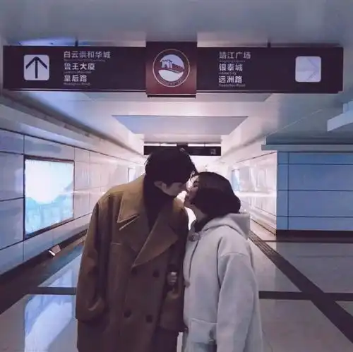  情侣头像一男一女