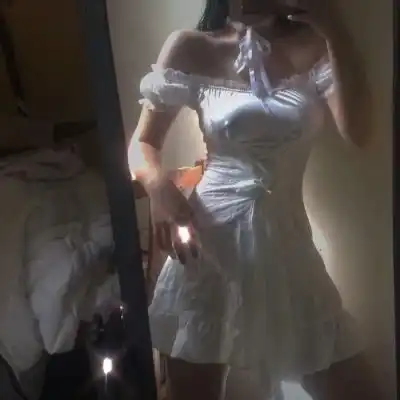  精选女头对镜自拍那些让你崩溃女生头像我要个性网