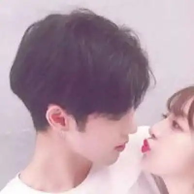  玩网情侣头像高清真人优质情侣头像一人一半