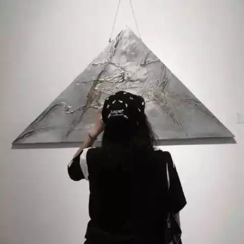  醉过方知酒浓爱过才知轻重