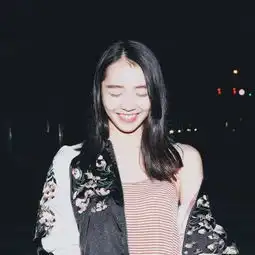  微信情侣头像一男一女两张分开的2018最新