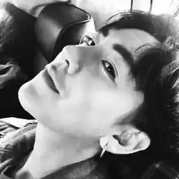  头像壁纸思念你时,你在心上