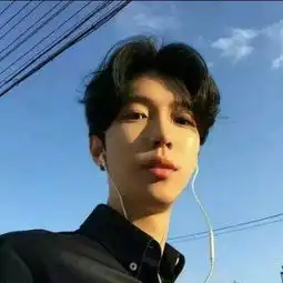  帅哥头像潮流个性高清图片2018最新可以不聪明但别不清醒