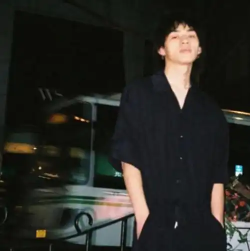  头像我不开心我就去打排位你们也别想开心