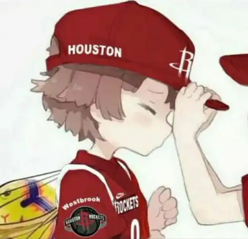  谁有这种足球或者篮球队伍的情侣头像