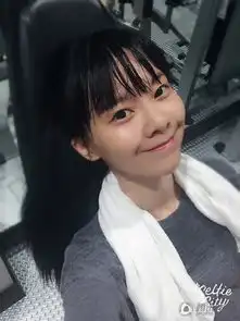  台湾最清纯lol女神晒私照网友能一起打排位