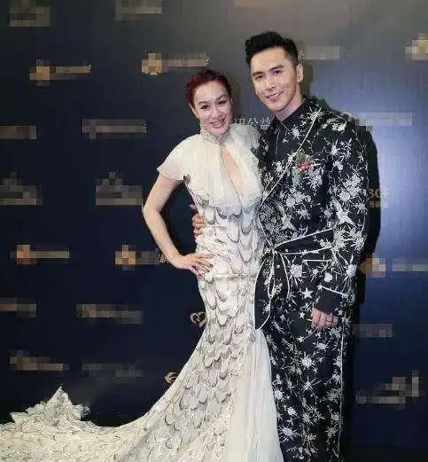  钟丽缇大女儿对着镜头换裤子惹争议,底裤全露,毫不害羞