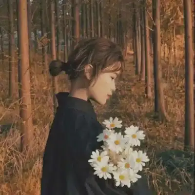  情侣头像一左一右唯美原宿风手捧花情侣头像双人