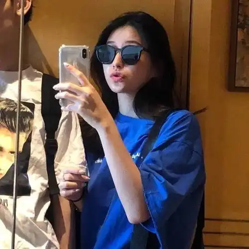  情侣头像人什么时候才能不权衡利弊