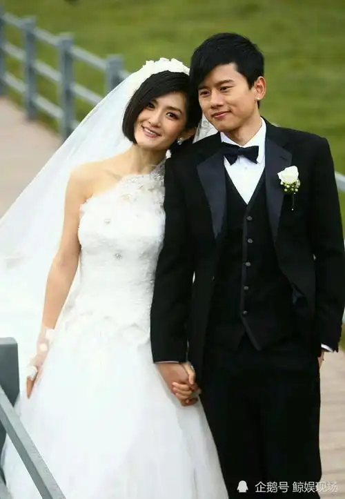  明星夫妻最甜蜜的连名字都是情侣名,最卑微的常被网友劝离婚