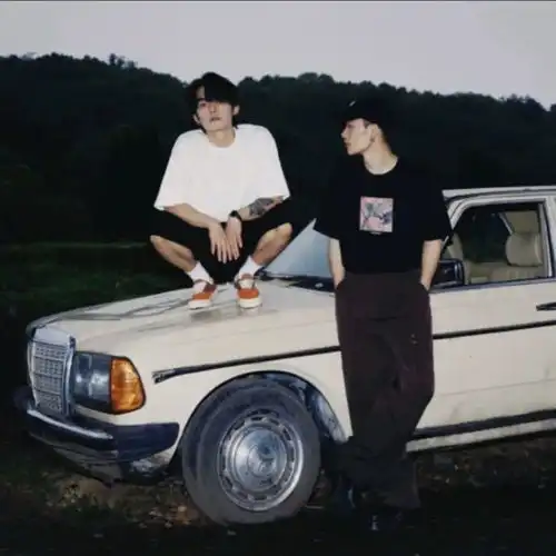  背景图丨只要我想的少,快乐就会追着我跑