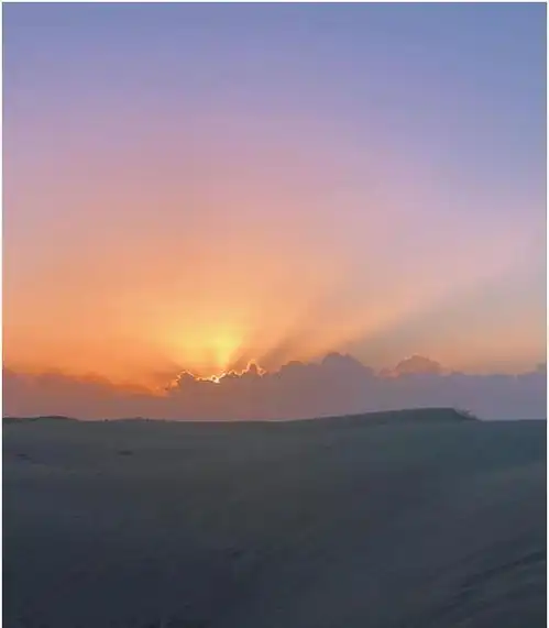  高以翔女友情人节晒近照,藏在男友人身后心情大好,疑走出阴影