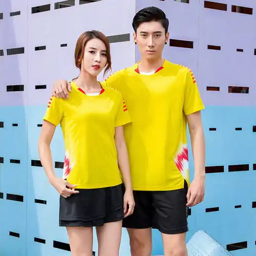  新款透气羽毛球服运动套装春夏情侣同款男女休闲球衣现货