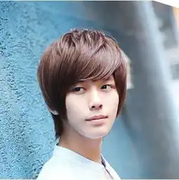  帮我看看这是什么发型