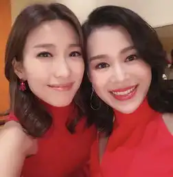 40岁的胡杏儿举办生日会,五大美女闺蜜红裙出席,网友好幸福