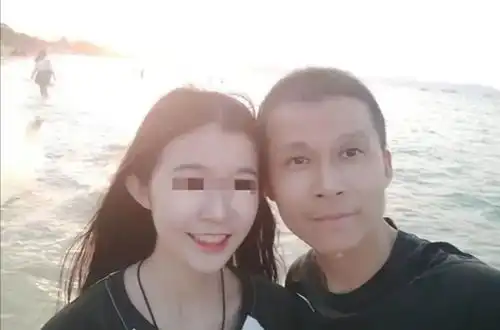 日均作诗两千首女孩父亲称没夸大,网友们的评论亮了