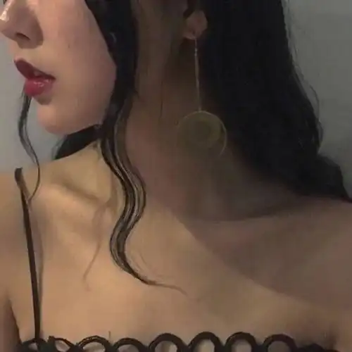  我还在努力你能不能慢一点再喜欢上别人