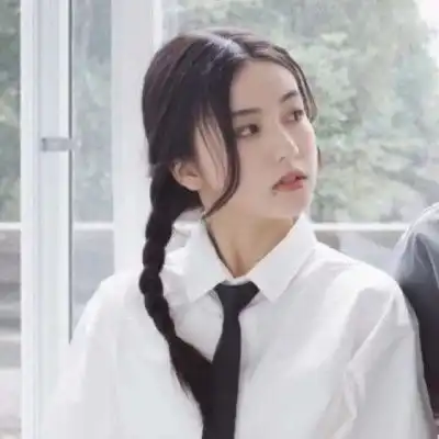  神仙情头扎心丧句渐渐的喜欢现在的生活,没有惊喜也没有意外