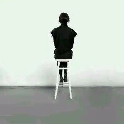 无论她有多大错,她开始哭的一刹那就是我错了