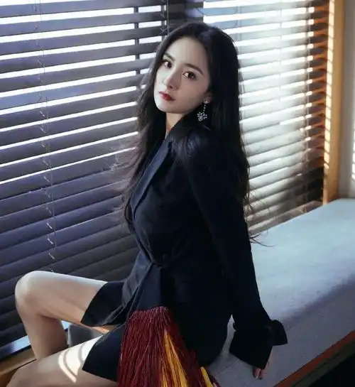  章子怡打算自己投资一部剧让小苹果演,她是铁了心要带小苹果出道