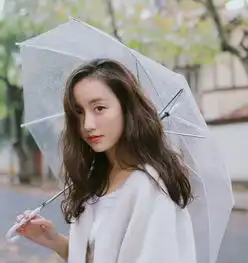 演技不输闺蜜唐嫣,闪婚嫁入豪门,如今被丈夫宠成公主