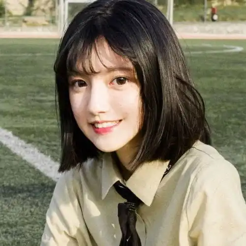 女生头像年少的我们喜欢一个人
