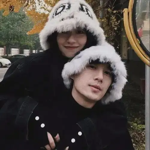  甜甜的情侣头像该来咯